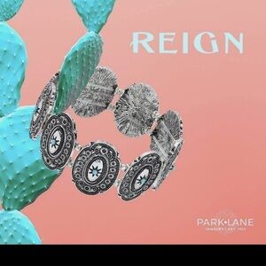 Park Lane Reign Concho Stretch Bracelet Like New